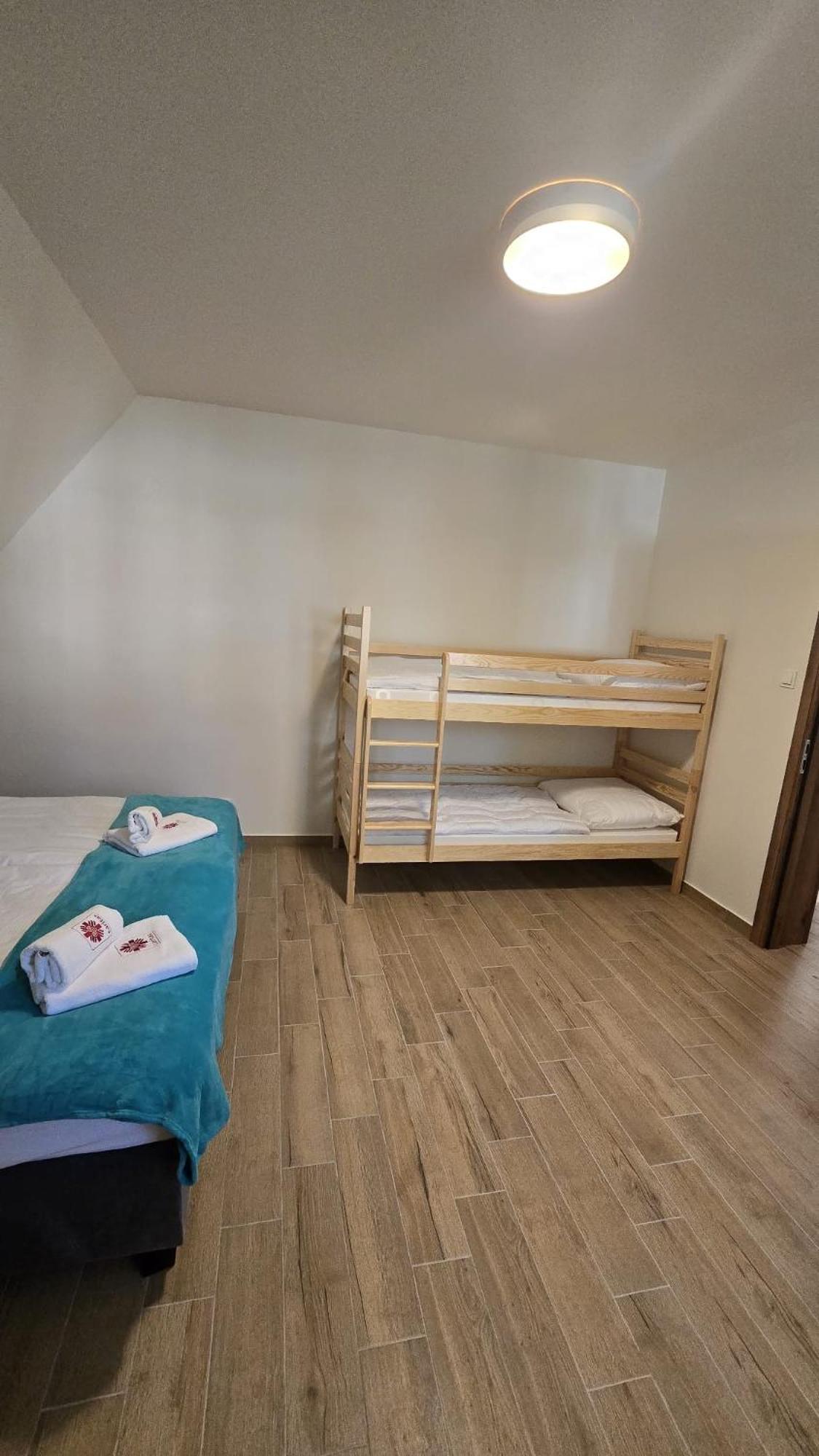 Osrodek Wypoczynkowy Caritas Diecezji Koszalinsko - Kolobrzeskiej Przystan Podczele Kolobrzeg Bagian luar foto